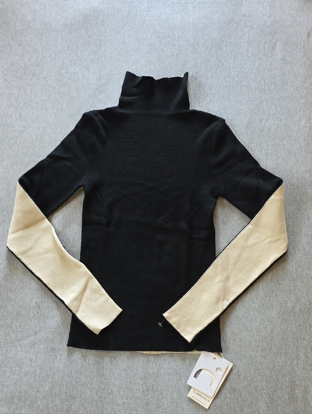 Commense Two Tone Double Sided Longsleeve Knit Top